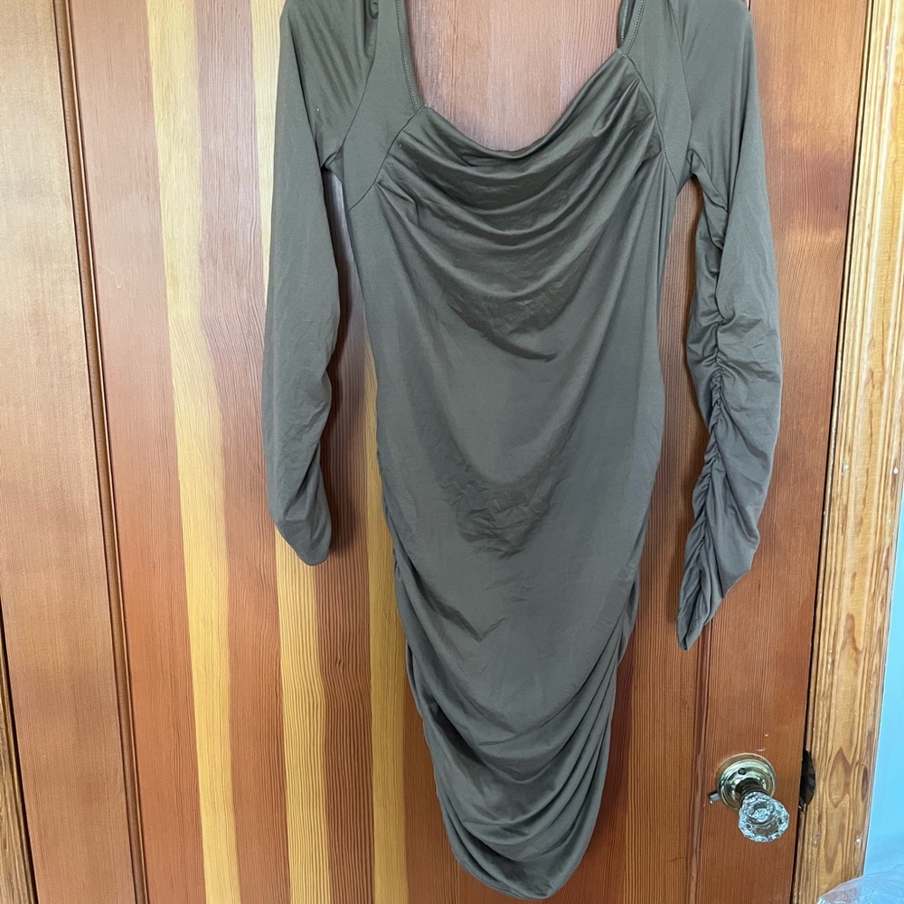 Basic ruched mini dress